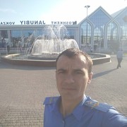  ,  Fazliddin, 32