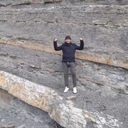  ,  Maksim, 29