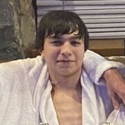  ,  Armen, 21