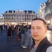  ,   Valentin, 30 ,   ,   