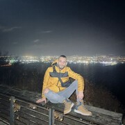  ,  Ognyan, 29