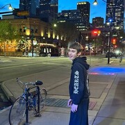  Calgary,  Yan, 19