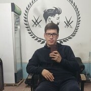  ,  Ali, 23