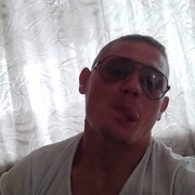  ,  Dima, 31