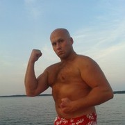  ,   Eduard, 43 ,   