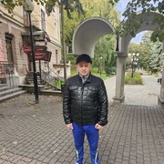  -,   Vitalii, 40 ,   ,   , 