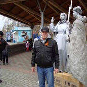  ,   Sergej, 69 ,   ,   