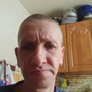  ,  Andre, 42