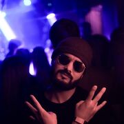  -,   Murad, 28 ,   ,   