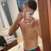  ,   Chris, 25 ,   ,   