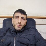  ,  Artur, 34
