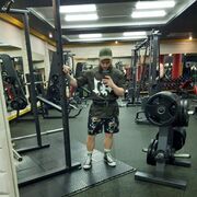  ,   Tg Slawiyk, 29 ,  