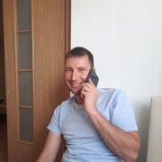 ,   Maxim, 33 ,   
