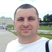  ,   Viktor, 49 ,   ,   