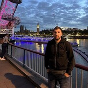  Newarthill,   Viktor, 41 ,   ,   