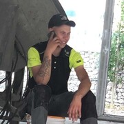  ,  Valentin, 25