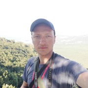  ,   Viktor, 38 ,  
