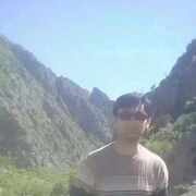  ,  Farid, 43
