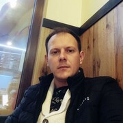  ,   Artur, 37 ,   ,   