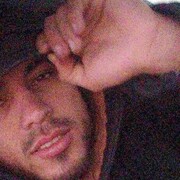  ,  Bek, 25