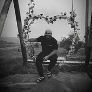  ,   Tornike, 33 ,   , c 