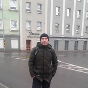  ,   Alex, 39 ,   