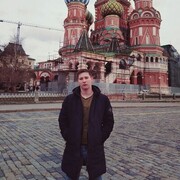  ,  Viktor, 28