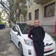  ,   Davit, 39 ,   ,   