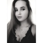  ,   Anna, 24 ,  