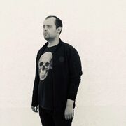 ,  Max, 33