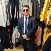  ,  Denis, 33
