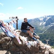  ,   Artem, 38 ,   