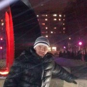  ,   Viktor, 44 ,   