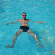  ,   Maxim, 44 ,   