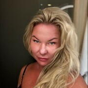  ,   Elle, 46 ,     , c 