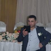  ,   Mher, 33 ,     
