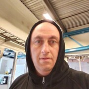  ,  Davit, 43