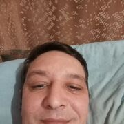  ,  Vitalij, 44