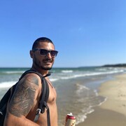  ,   Viktor, 28 ,   ,   