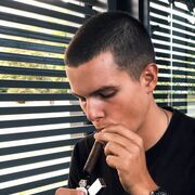  ,  Valera, 20