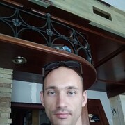  ,   Georg, 45 ,   