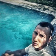  ,  Davron, 35