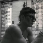  ,  Valentin, 35