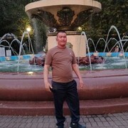  ,  Komil, 35