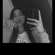  ,  Anjelika, 19