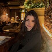  ,   Sarah, 22 ,   ,   