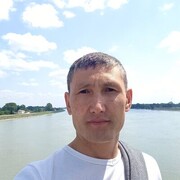  ,  Hyat, 39
