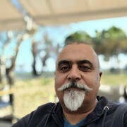  ,  Ali, 49