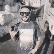  ,  Eslam, 29