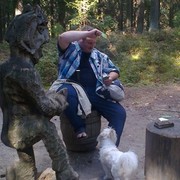  ,  Tomas, 49